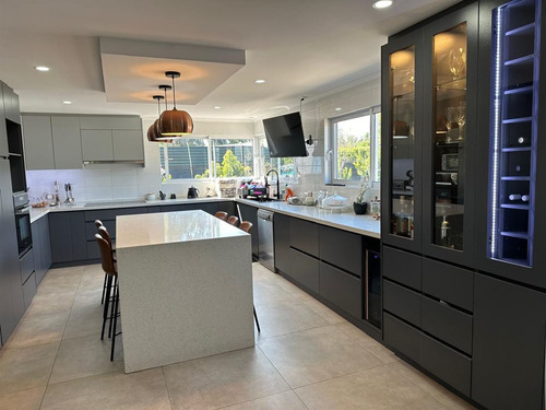 Hermosa Parcela Con 2 Casas En Venta De 5d 3b En Quillota