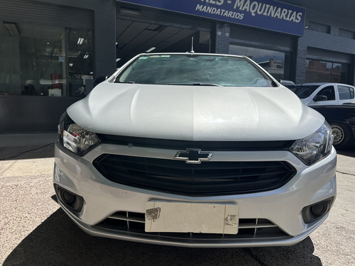 Chevrolet Onix plus 1.4 Black Edition