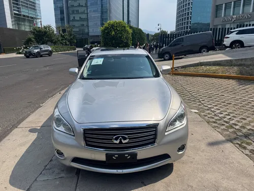 Infiniti M37 Premium