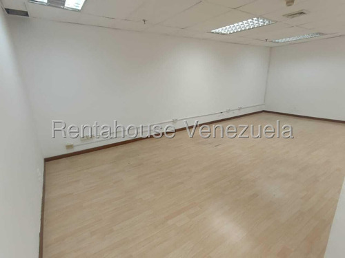 Oficina En Alquiler En Campo Alegre Mls 25-17676 Yf
