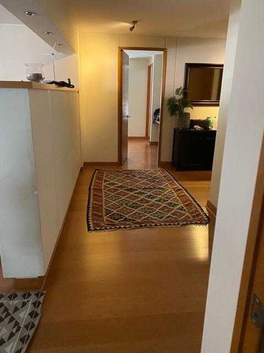 Imagen 2 de 27 de Precioso Departamento En Un Quinto Piso En Venta En Vitacura