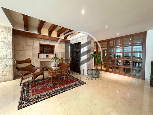 Departamento En Venta En La Enramada De 297 M2