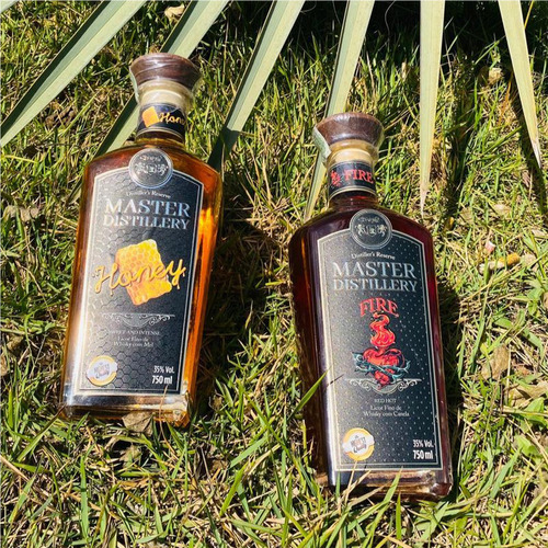 Combo: Compre Os Licores Honey E Fire. De Brinde Vodka 60ml.