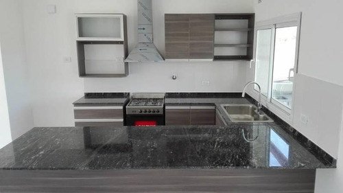 Imagen 11 de 22 de Barrio Puertos Escobar Nordelta Ii Excelente Casa Barrio Acacias
