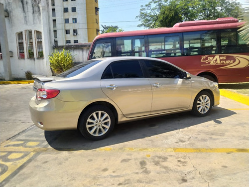 Imagen 5 de 13 de Toyota Corolla Gli