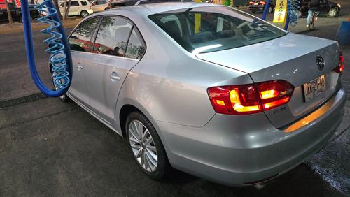 Volkswagen Jetta 2.5 Sport Mt