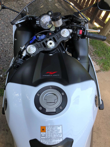 Yamaha R1