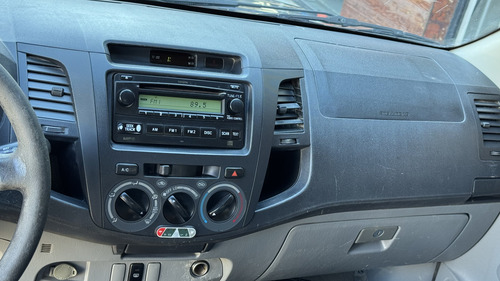 Vendo Mi Hilux Sr 4x4 Muy Buen Estado General Con Varios Acc