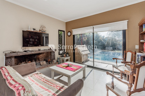 Venta Casa 5 Ambientes En Haras María Victoria