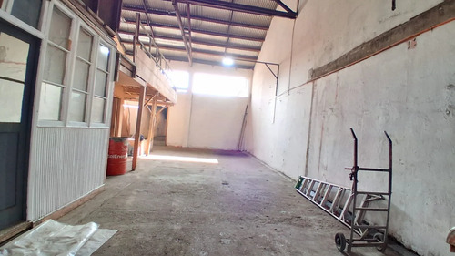 ¡oportunidad! Local Comercial En Arriendo, Carlos Valdovinos