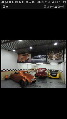 Ford Pickup