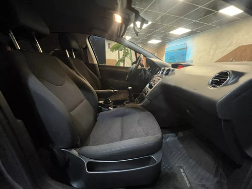 Peugeot 408 1.6 Allure Hdi 115cv