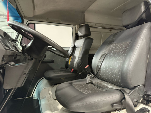 Volkswagen Kombi Kombi Furgão 1.4 (Flex)
