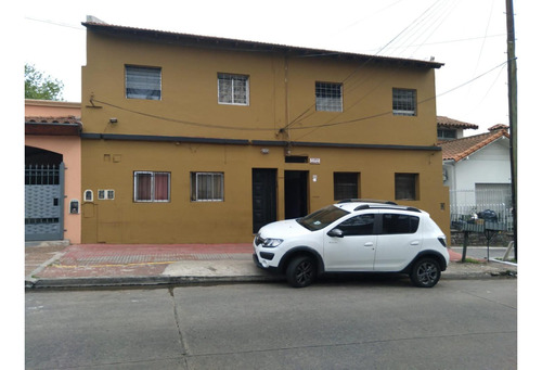 Venta De Pension, En Muy Buena Zona De Ballester!!!