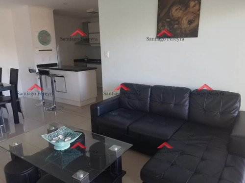 Apartamento En Zona De Aidy Grill Con Parrillero En Terraza