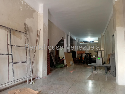 Amplio Local Comercial En Venta En Pleno Centro De Barquisimeto, A Pie De Calle En La Avenida 20 - M -c -t- #// Monica Carrasquel, Rah Centro Occidente /*# Oportunidad De Inversion