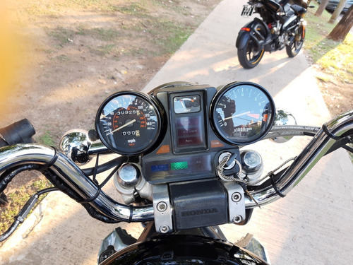 Imagen 8 de 8 de Honda Magna 750 V45