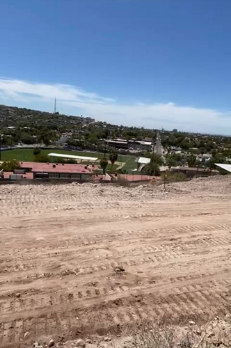 Terreno En Venta En Colina Del Sol. Lote 15