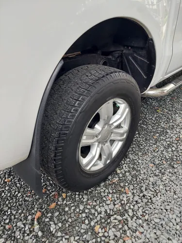 Ford Ranger 3.2 XL MT