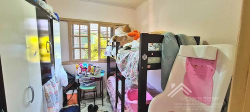 Imagem 11 de 26 de Casa De Alvenaria, Ótima Varanda, Três. Dormitórios Com Excelente Terreno. - Br297 - 69942458