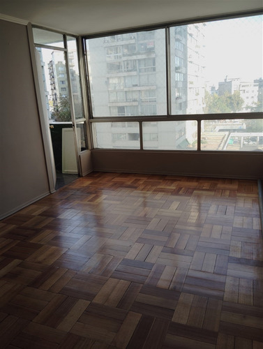 Departamento En Venta De 2 Dorm. En Providencia