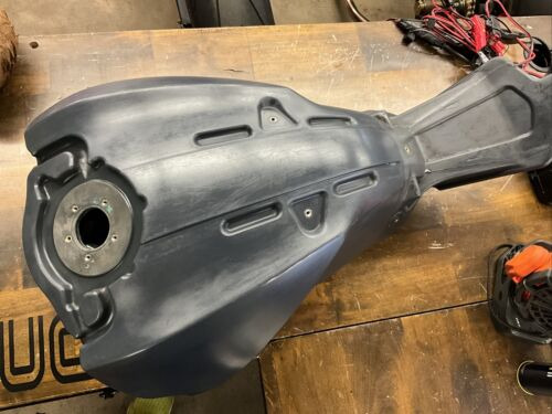 2013 Ducati Monster 1100 Evo Fuel Tank Oem Used 58611878a