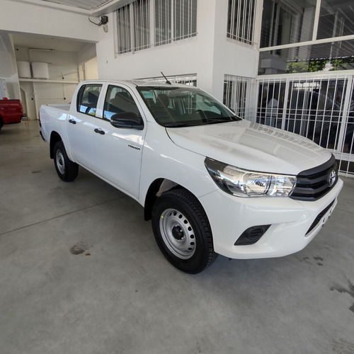Toyota Hilux 2.4 Cd Dx 150cv 4x2
