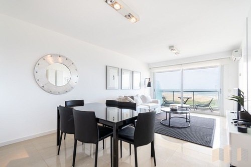 Imagen 1 de 28 de Apartamento De Tres Dormitorios En Suite En Venta Con Vista El Mar En Primera Línea Playa Brava