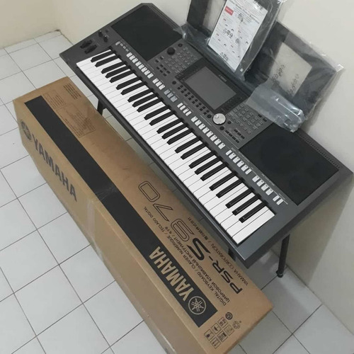 Imagen 2 de 4 de Yamaha Psr S970 61 Key Keyboard