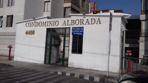 Arriendo Departamento 3d En Condominio Alborada.