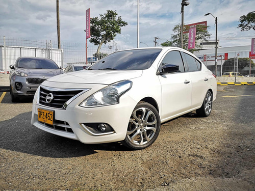 Nissan Versa 1.6 Sense