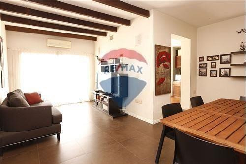 Venta Casa Devoto 4 Amb. Jardín, Pileta, Cochera!