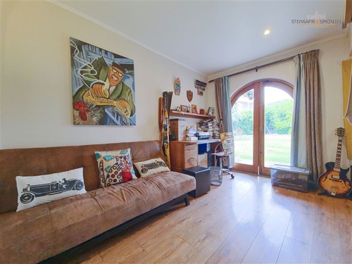 Estilo Chilena I 4d 4b I 350 M2 Y 1.100 M2 I Los Dominicos