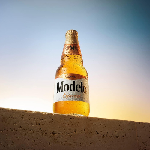 Cerveza Clara Modelo Especial, 12 Botellas 355ml C/u