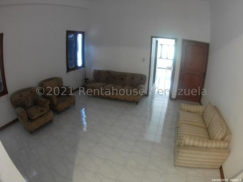 Imagen 2 de 6 de Casa En Venta En Colinas De Santa Monica Mls #22-1332