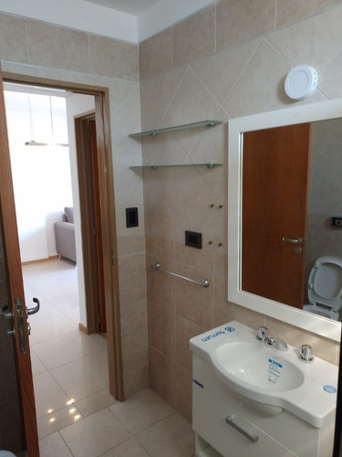Departamento 3 Amb. C/fte. C/balcon - Lavalle 32 - Ramos Mejia