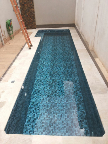 Imagem 2 de 10 de Construção E Reformas De Piscina, Fibra, Vinil E Azulejos