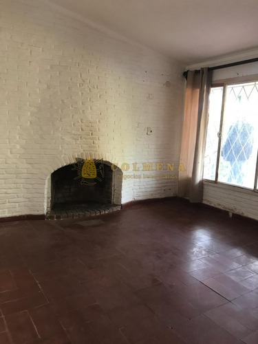 Muy Solida Casa A Reciclar Ideal Para Vivir Todo El Año!- Ref: 1971