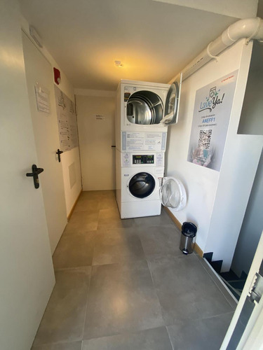 Departamento Monoambiente En Venta Ubicado En Montevideo, Uruguay Con Seguridad, Solarium, Parrilla