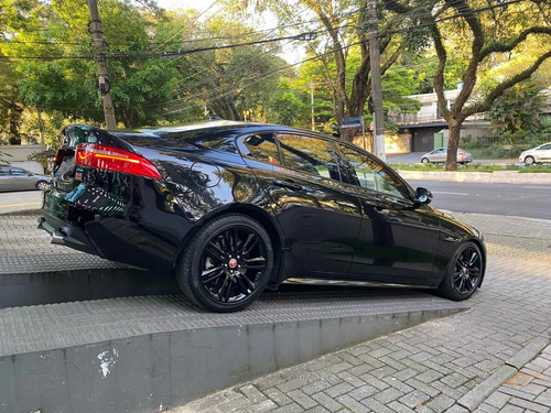 Jaguar Xe 2.0 16v Si4 Turbo Gasolina R-sport 4p Automático