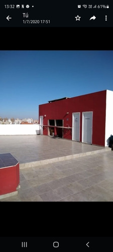 1d Con Cochera Piscina U$48.000