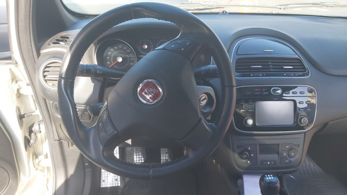 Fiat Punto 1.6 Sporting Uconnect + Nav Blackmotion