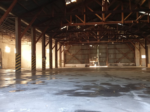 Galpón 1000 M2 C/ Ofi Y Baño - Centenario