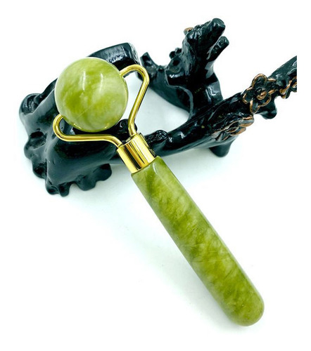 Jade Rollers & Gua Sha Scrapers Jade Stone Set For Facial