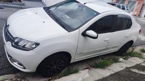 Renault Logan 1.6 Expression Hi-power Easy-r 4p