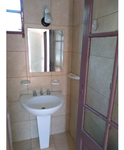 Alquiler - Ph 2 Ambientes Planta Alta Con Patio