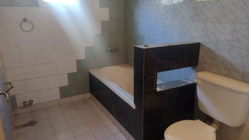 Vende O Permuta Casa En Azul