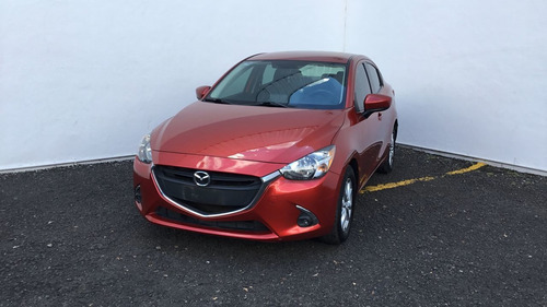 Imagen 4 de 15 de Mazda Mazda 2 4 Puertas