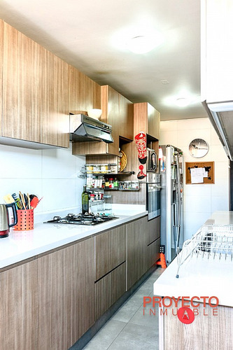 Las Hortensias - Av. Los Leones / Completamente Remodelado