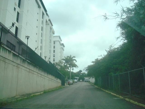 Imagen 2 de 20 de Ofc Venta De Lindo Apartamento En Colinas De Santa Mónica / 22-15565